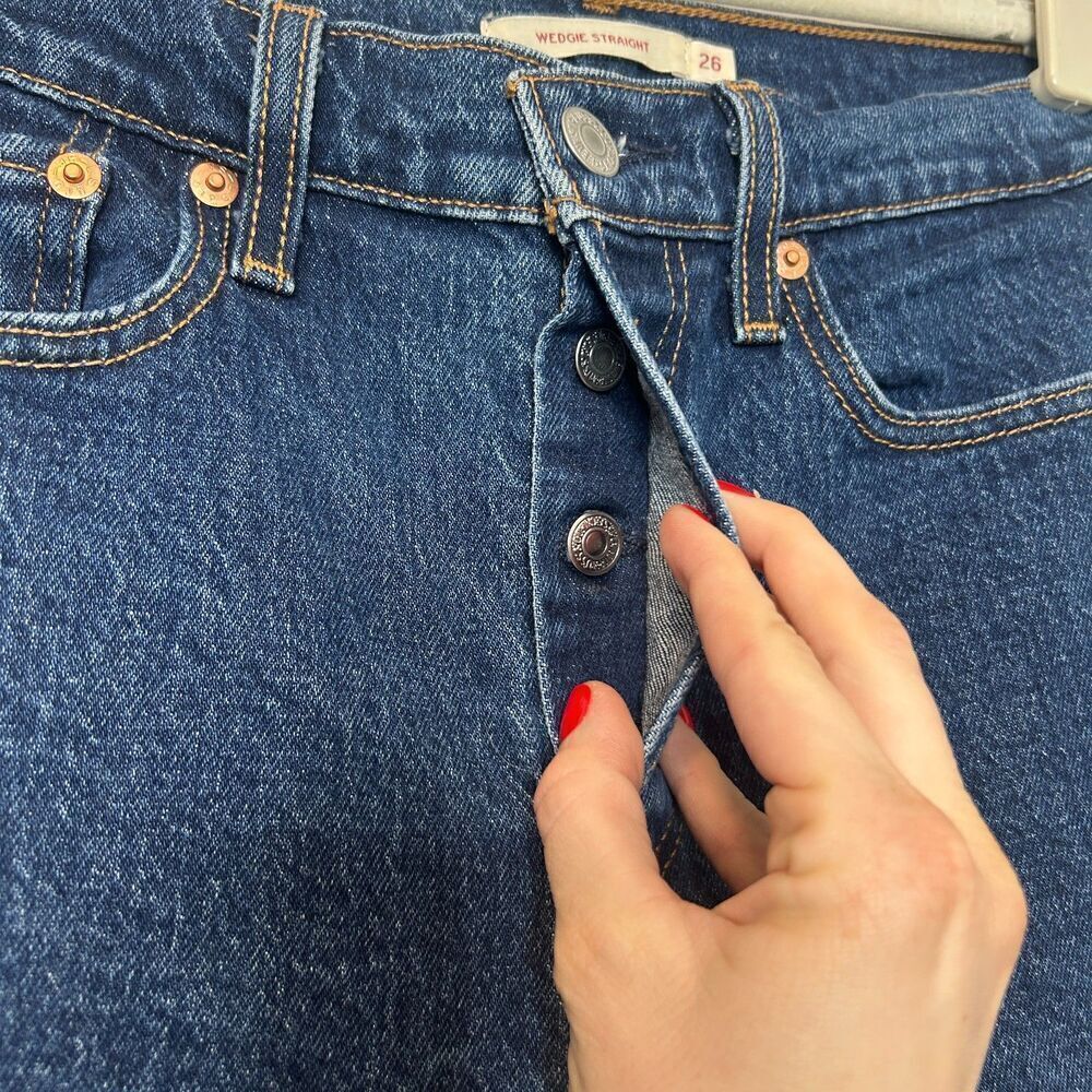 Levi's Premium Wedgie Straight Fit Women's Jeans Size 26 - Picture 8 of 12
